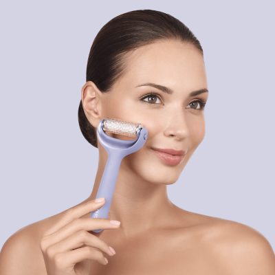 Електронний ролик для обличчя та тіла з мікроголками GESKE MicroNeedle Face & Body Roller 8 в 1 фіолетовий Електронний ролик для обличчя та тіла з мікроголками GESKE MicroNeedle Face & Body Roller 8 в 1 фіолетовий
