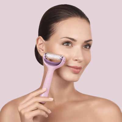 Електронний ролик для обличчя та тіла з мікроголками GESKE MicroNeedle Face & Body Roller 8 в 1 рожевий Електронний ролик для обличчя та тіла з мікроголками GESKE MicroNeedle Face & Body Roller 8 в 1 рожевий