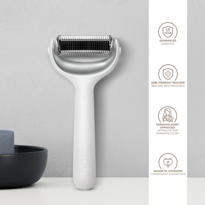 Електронний ролик для обличчя та тіла з мікроголками GESKE MicroNeedle Face & Body Roller 8 в 1 білий Електронний ролик для обличчя та тіла з мікроголками GESKE MicroNeedle Face & Body Roller 8 в 1 білий