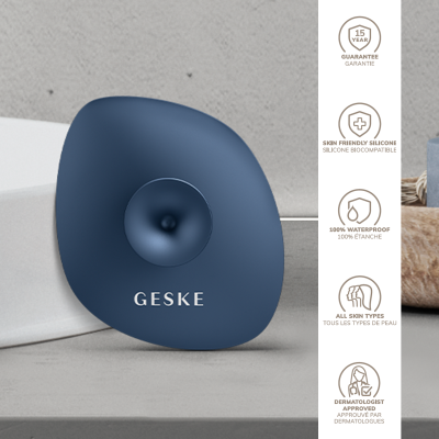 Щітка для обличчя GESKE Facial Brush 4 в 1 темно-синій з тримачем Щітка для обличчя GESKE Facial Brush 4 в 1 темно-синій з тримачем