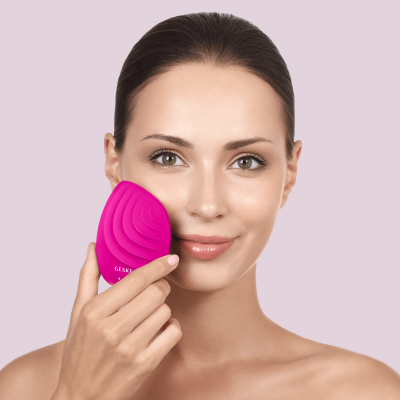 Електронна звукова щітка для обличчя GESKE Sonic Facial Brush 5 в 1 пурпуровий