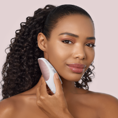 Електронна звукова термо щітка для обличчя GESKE Sonic Thermo Facial Brush 6 в 1 пудровий Електронна звукова термо щітка для обличчя GESKE Sonic Thermo Facial Brush 6 в 1 пудровий