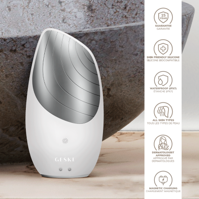 Електронна звукова термо щітка для обличчя GESKE Sonic Thermo Facial Brush 6 в 1 білий